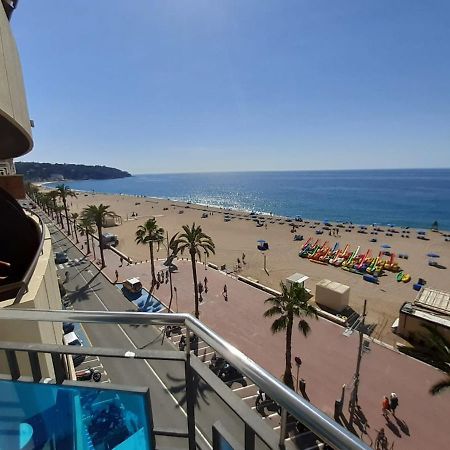 Hostal Lloret Playa โยเรตเดมาร์ ภายนอก รูปภาพ