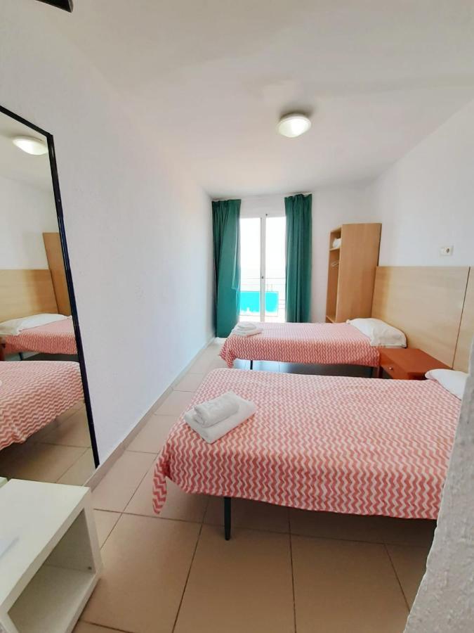 Hostal Lloret Playa โยเรตเดมาร์ ภายนอก รูปภาพ