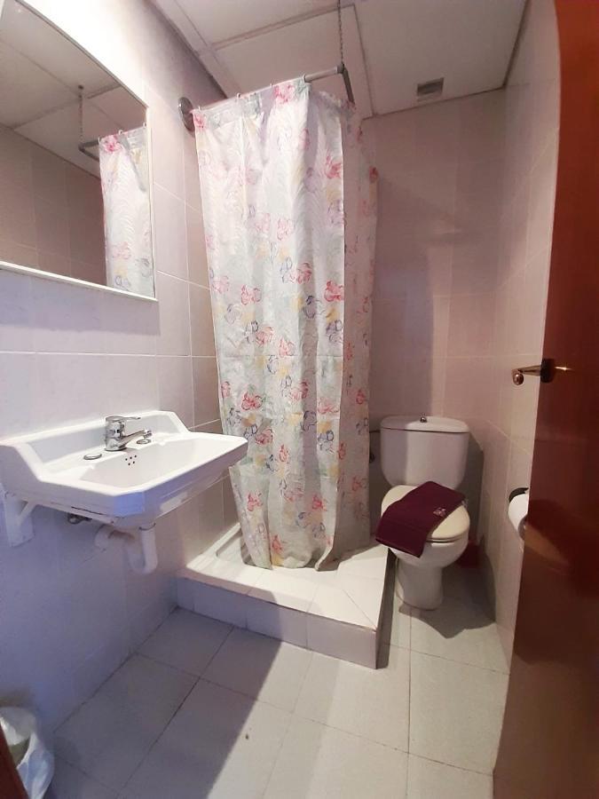 Hostal Lloret Playa โยเรตเดมาร์ ภายนอก รูปภาพ